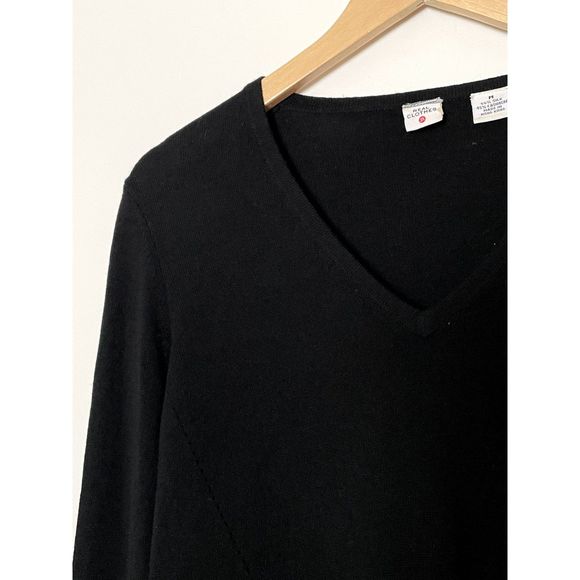 Real Clothes Silk Cashmere Blend Classic Black Vneck Sweater Size Small G7 - Picture 4 of 13